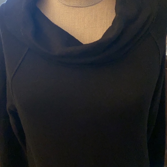 EVEREVE + Michael Stars from Neiman’s black jersey dress w/ hoodie. Made in USA - Picture 7 of 15